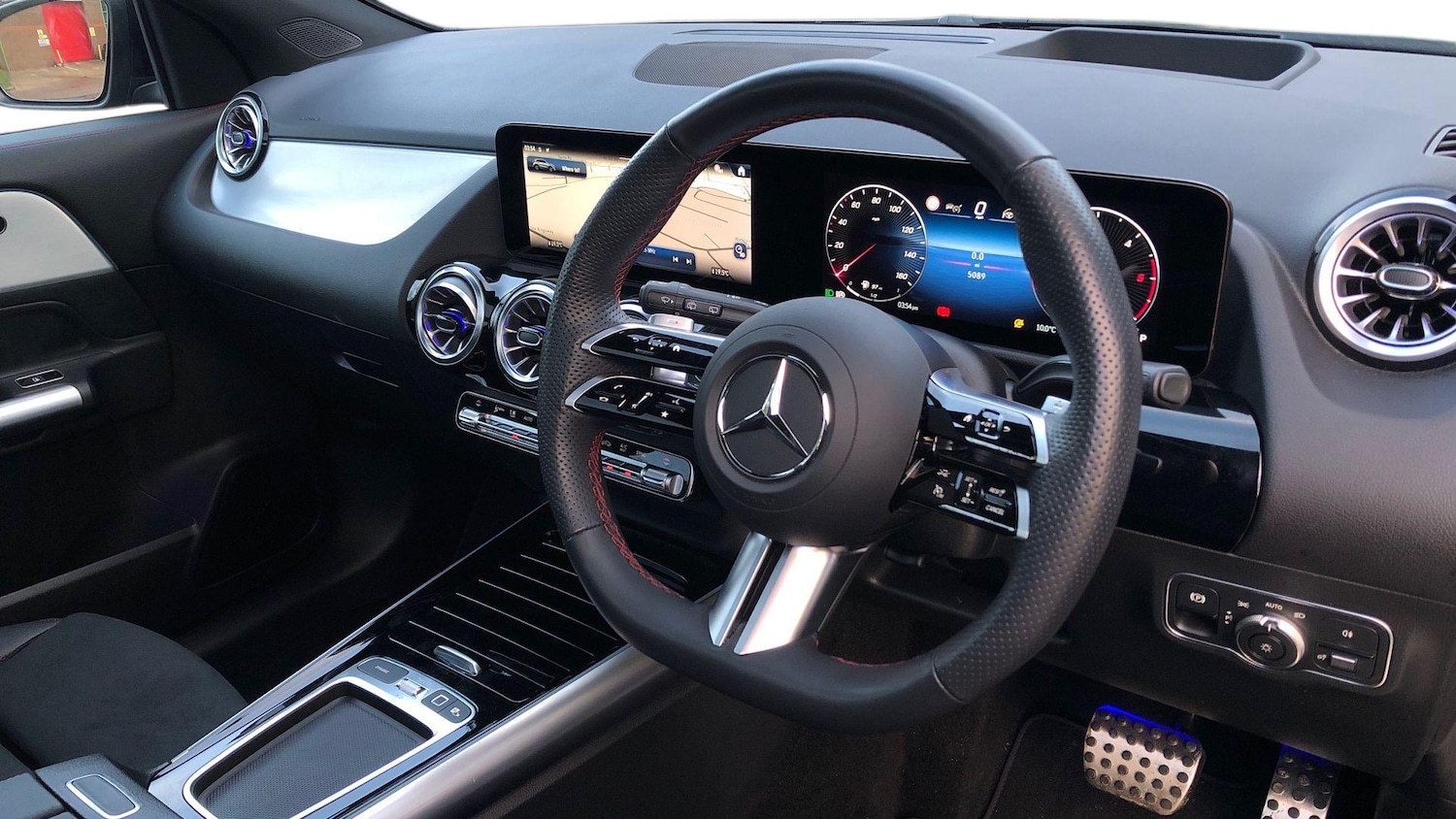 Used Mercedes-Benz GLA 2025 for sale - 77520125: Photo 3