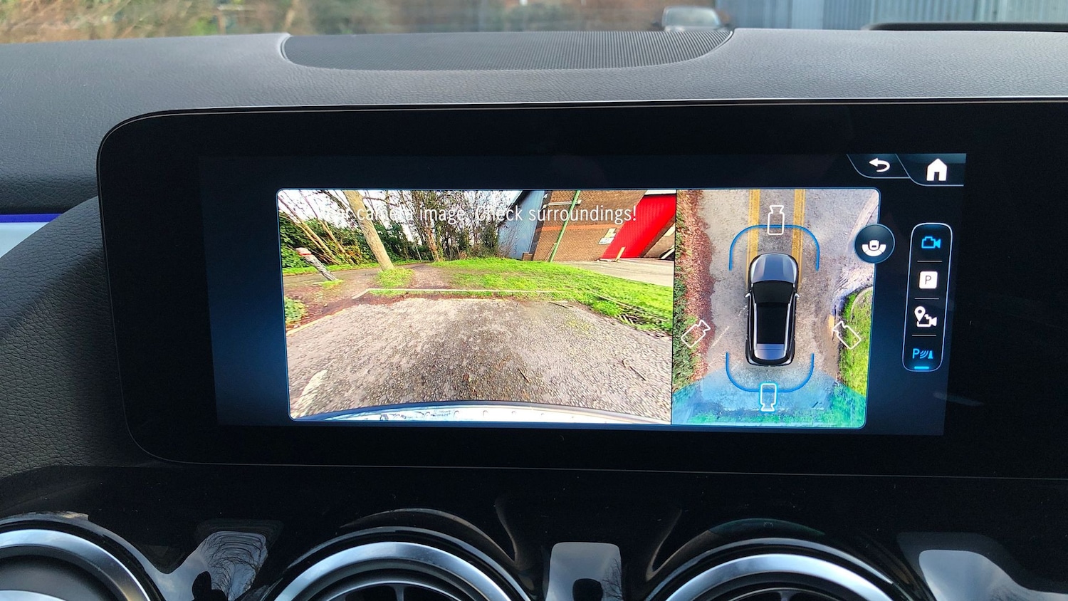 Used Mercedes-Benz GLA 2025 for sale - 77520125: Photo 39