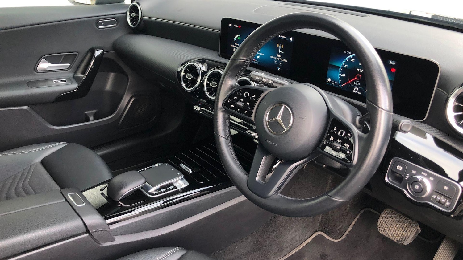 Used Mercedes-Benz A-Class 2019 for sale - 77517623: Photo 3