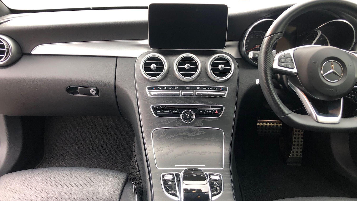 Used Mercedes-Benz C Class 2017 for sale - 76413538: Photo 10