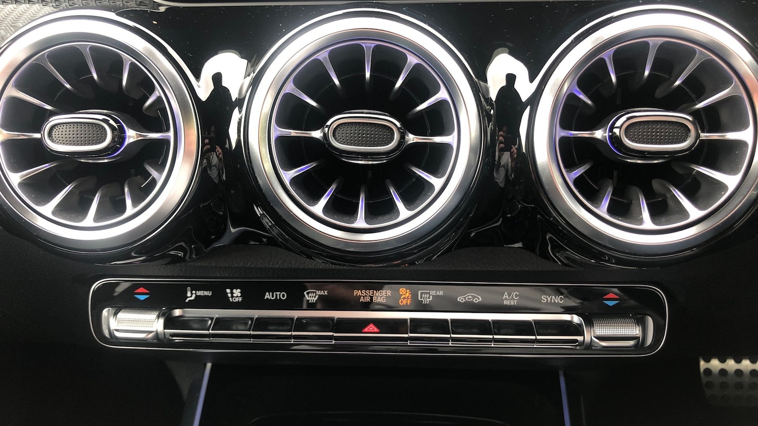 Used Mercedes-Benz GLB 2023 for sale - 76413651: Photo 31