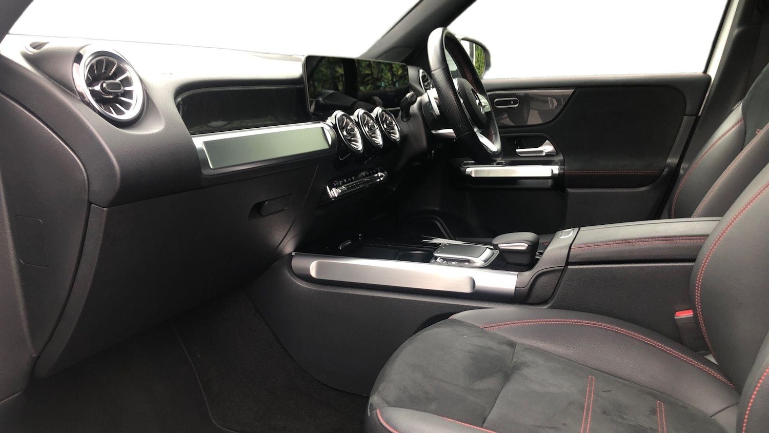 Used Mercedes-Benz GLB 2023 for sale - 76413651: Photo 8