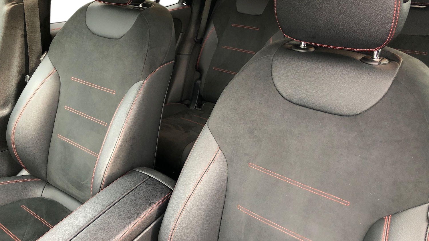 Used Mercedes-Benz GLB 2024 for sale - 76951487: Photo 11