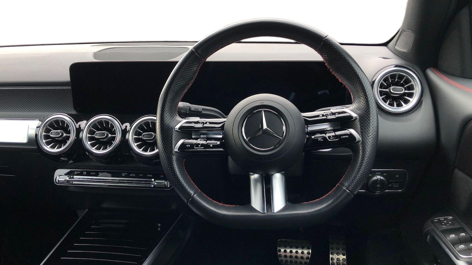 Used Mercedes-Benz GLB 2024 for sale - 76951487: Photo 9