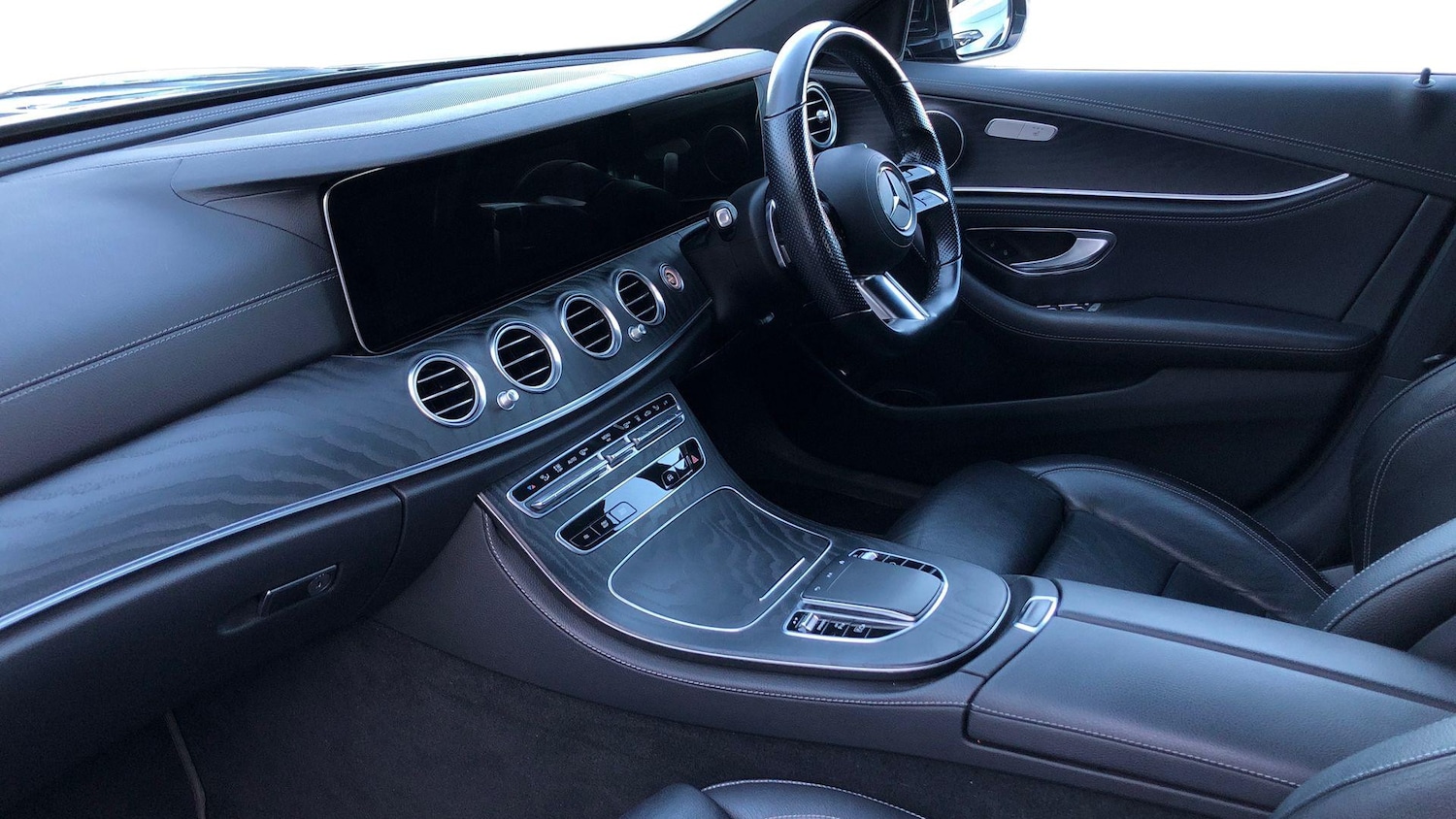 Used Mercedes-Benz E Class 2020 for sale - 76951498: Photo 8