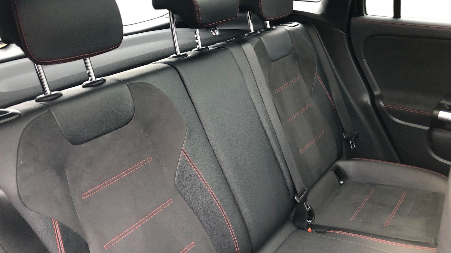 Used Mercedes-Benz GLA 2020 for sale - 76770287: Photo 12