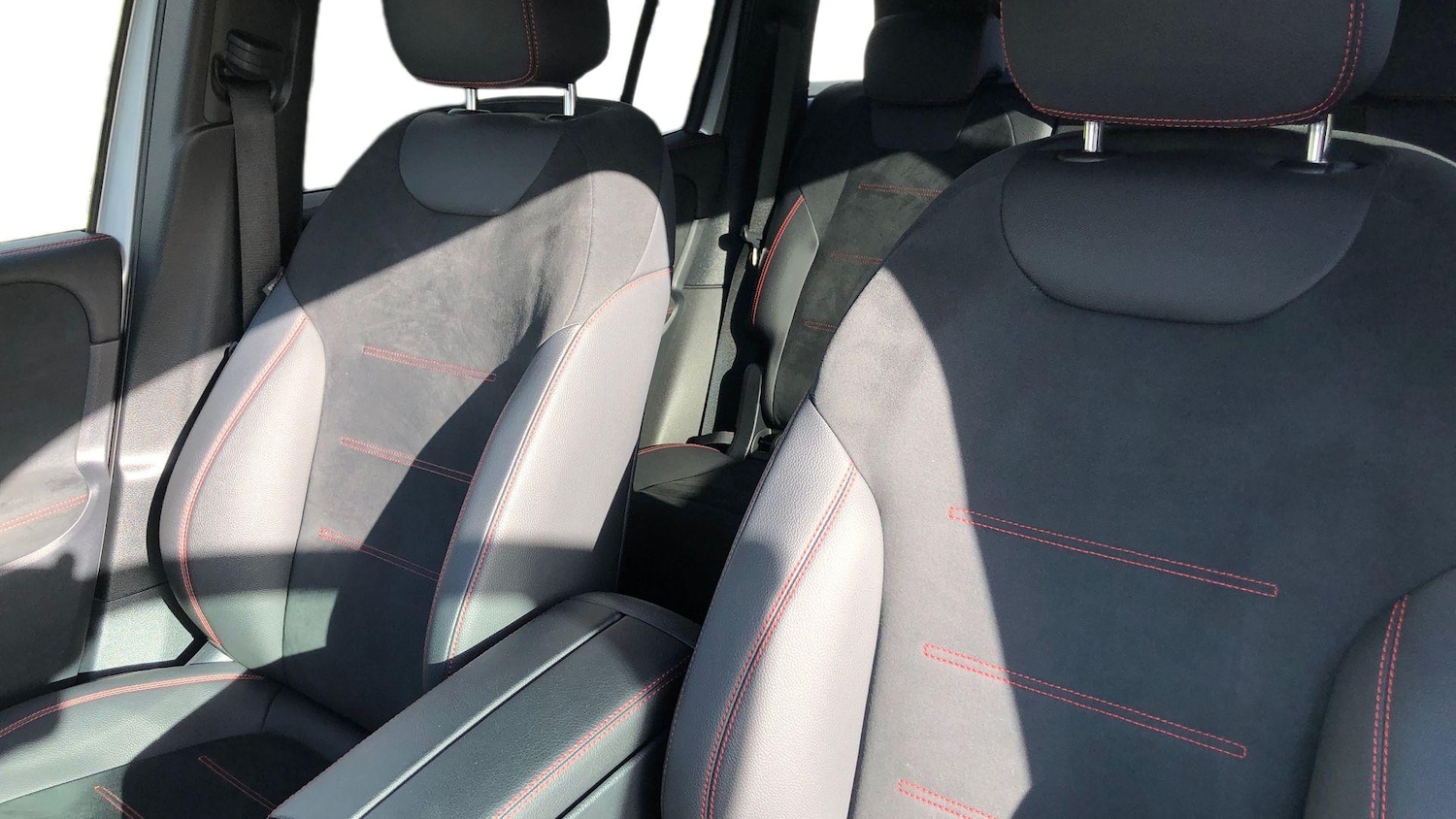 Used Mercedes-Benz GLB 2024 for sale - 76548104: Photo 11