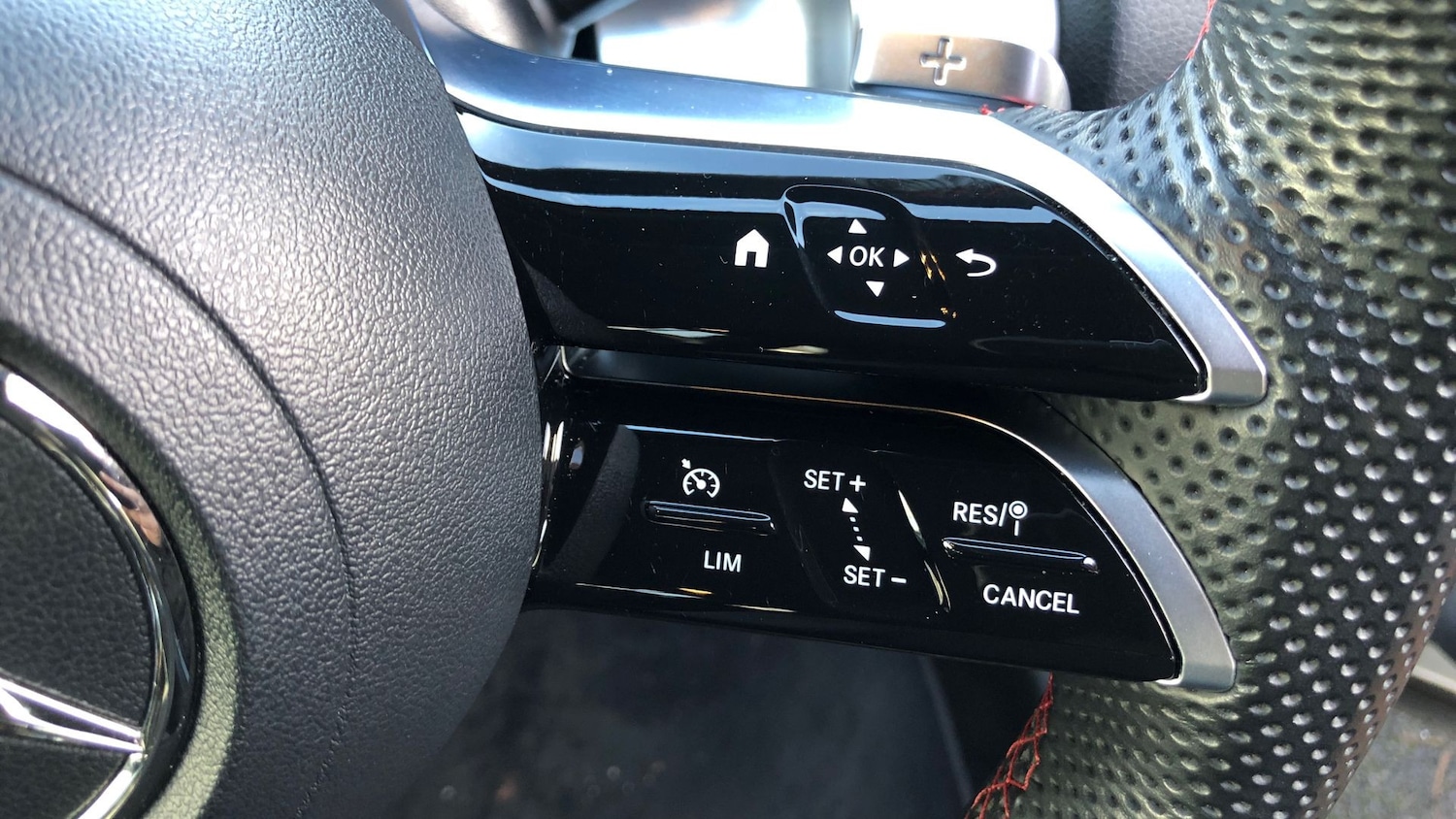 Used Mercedes-Benz GLB 2024 for sale - 76548104: Photo 32