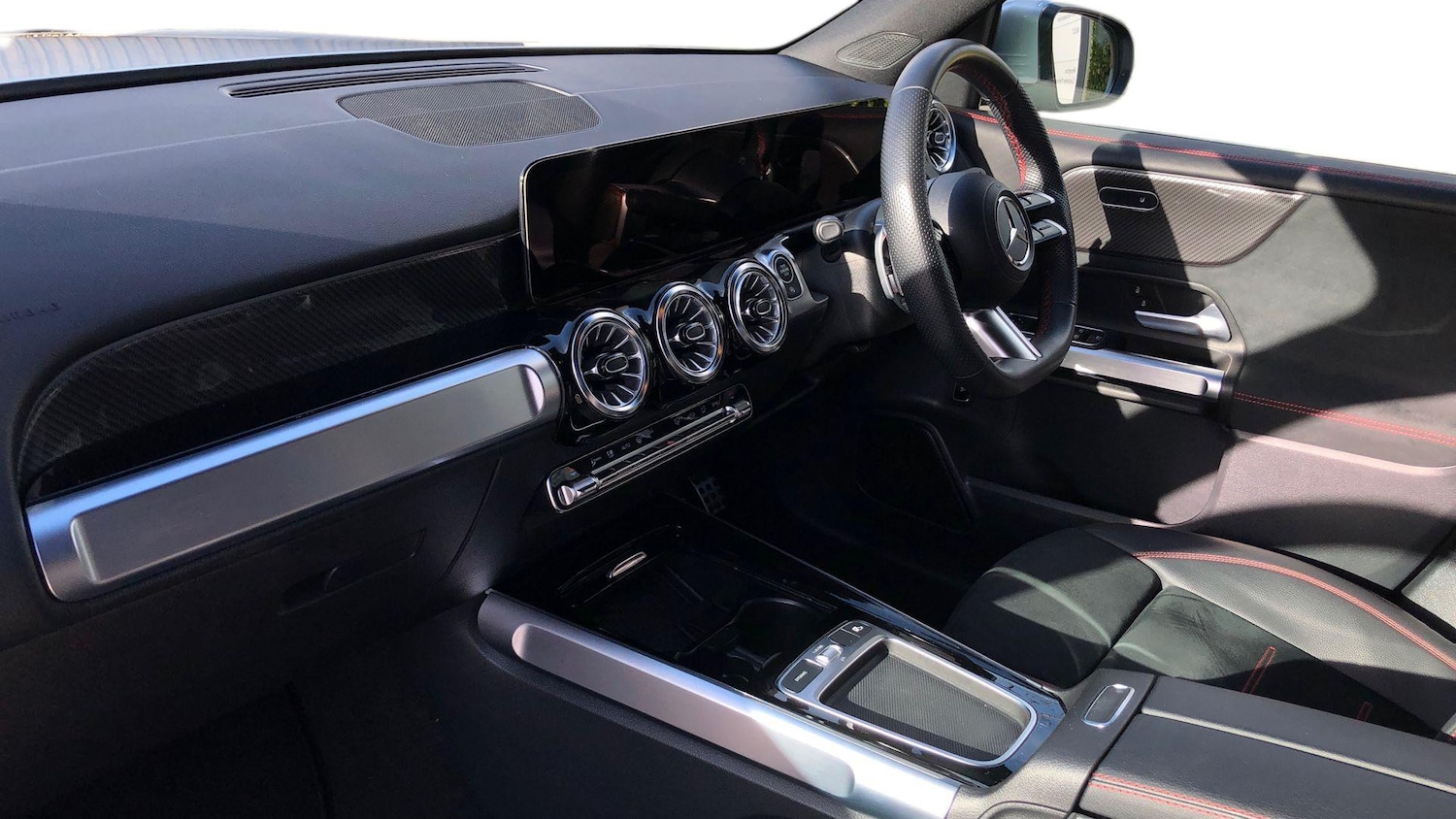 Used Mercedes-Benz GLB 2024 for sale - 76548104: Photo 8