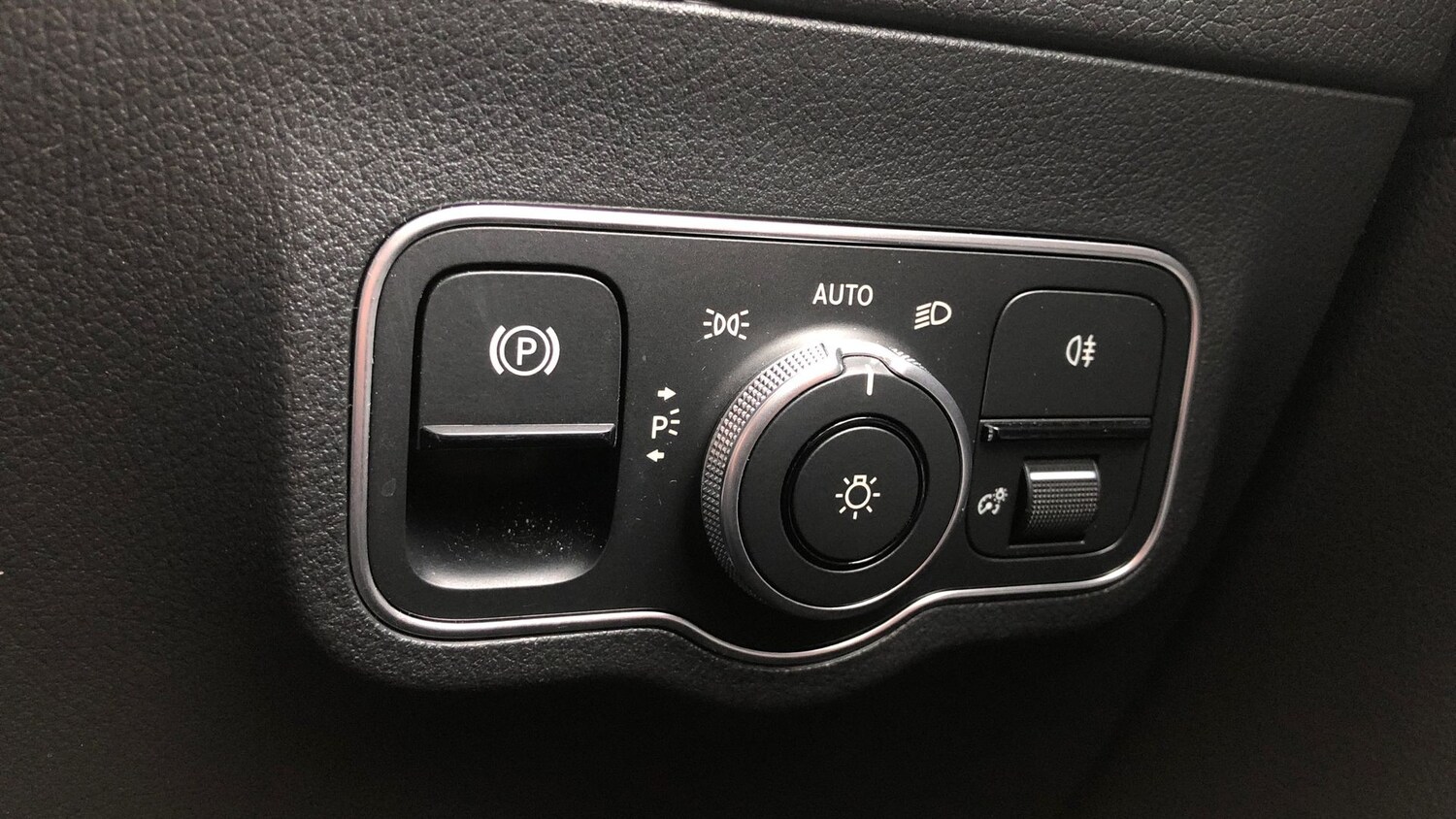 Used Mercedes-Benz GLA 2023 for sale - 77517595: Photo 27