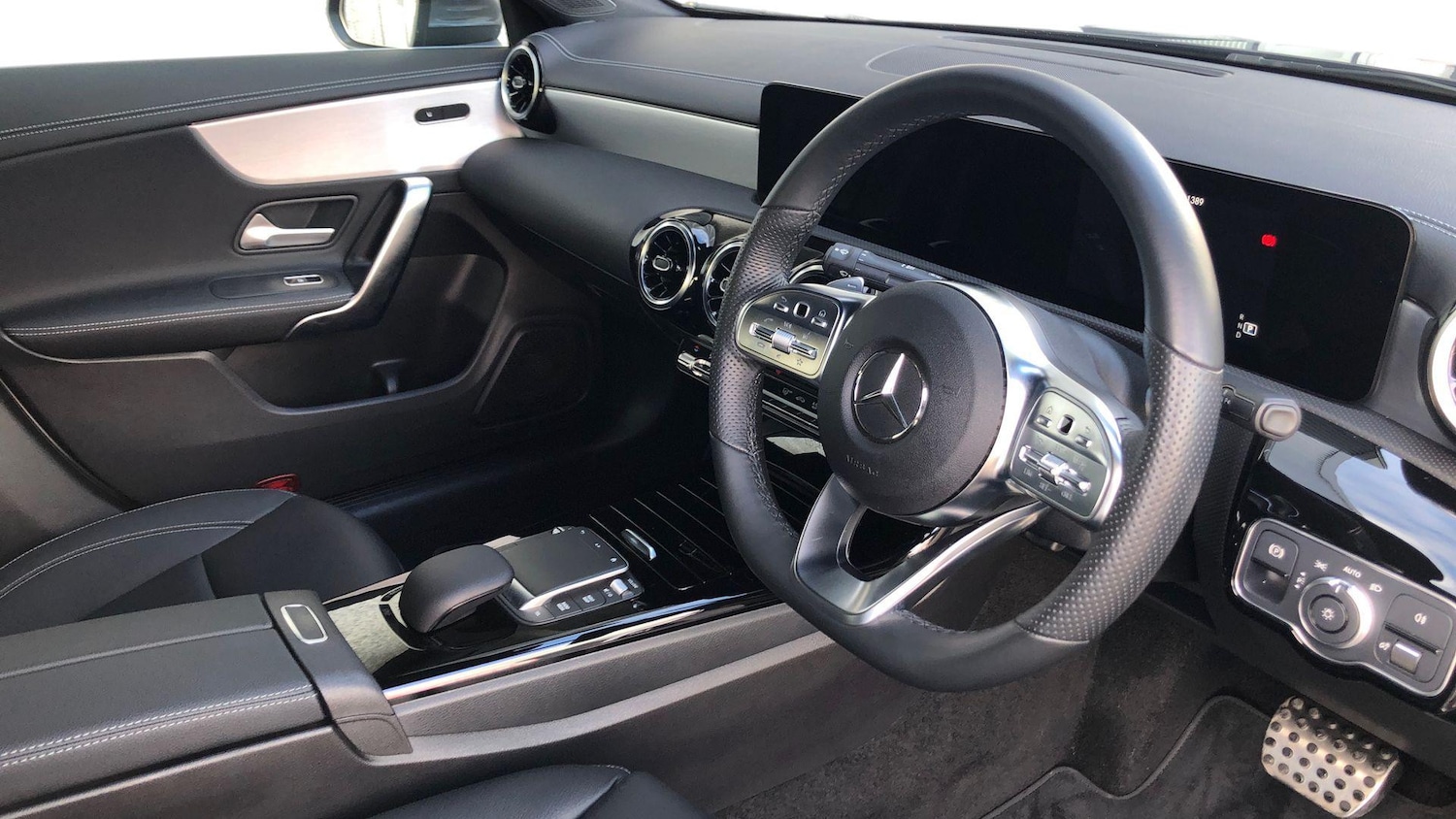 Used Mercedes-Benz CLA 2022 for sale - 77517605: Photo 3