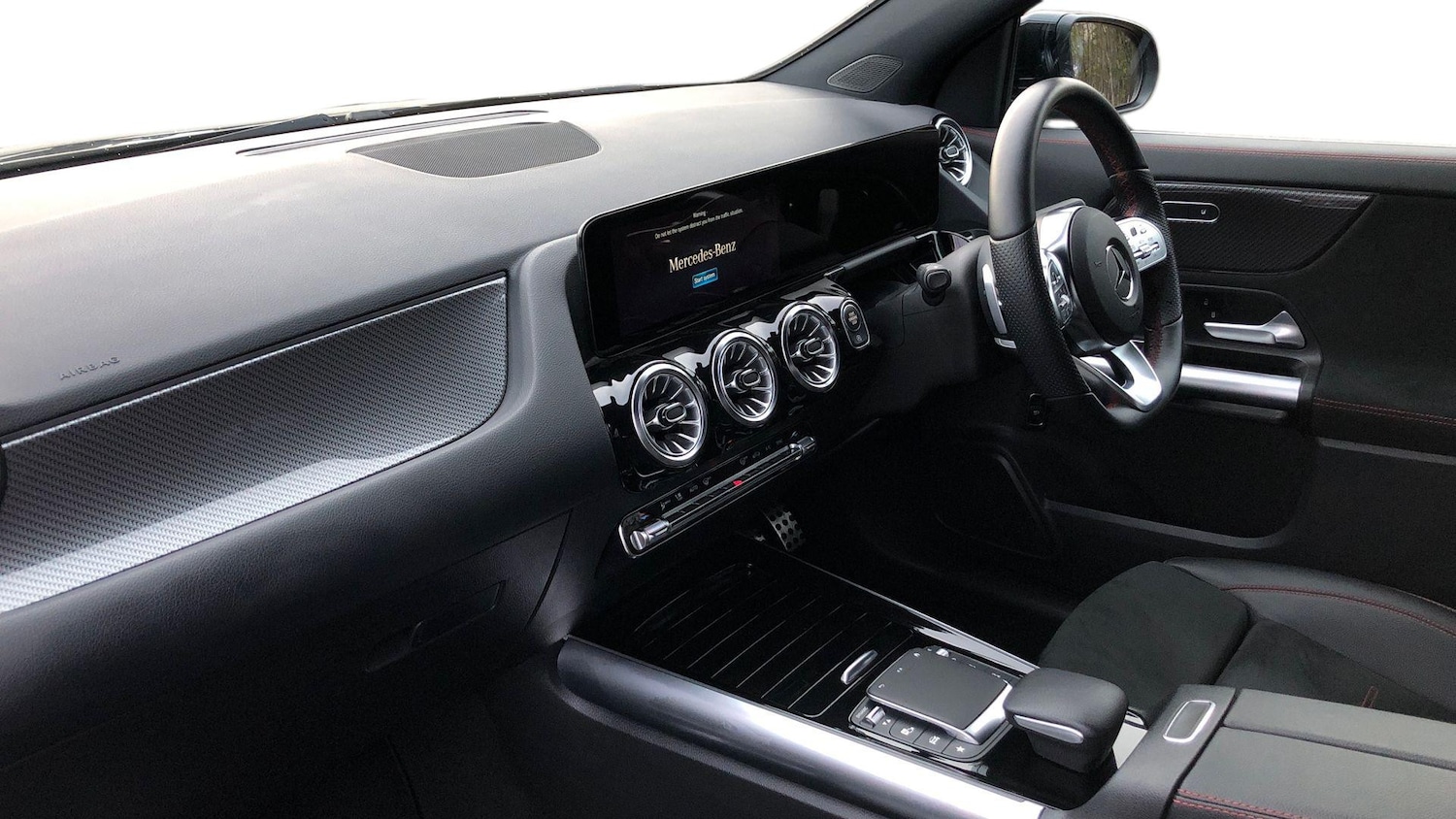 Used Mercedes-Benz GLA 2022 for sale - 76946869: Photo 8