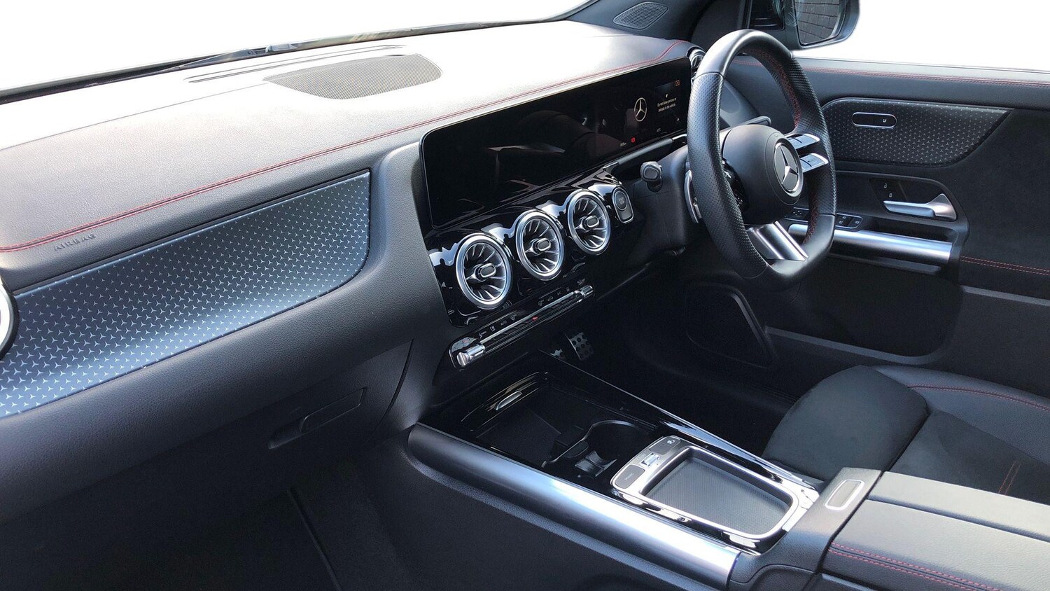 Used Mercedes-Benz EQA 2024 for sale - 76949454: Photo 8