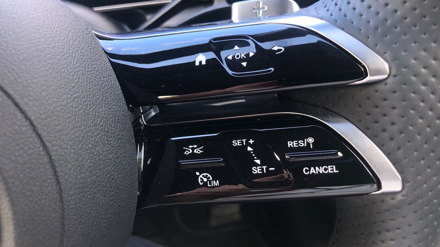 Used Mercedes-Benz GLC 2024 for sale - 76413678: Photo 12