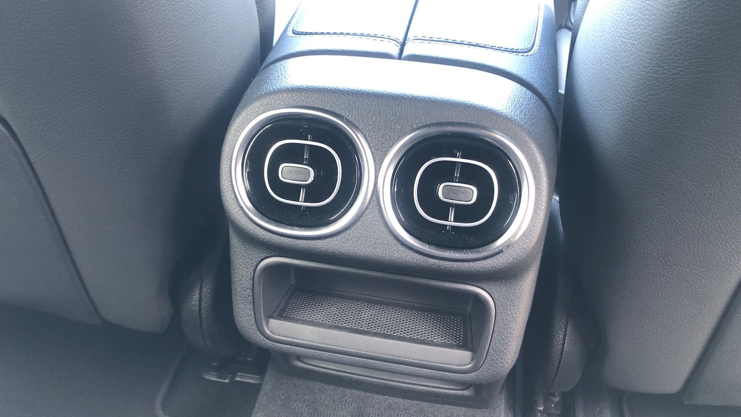 Used Mercedes-Benz GLC 2024 for sale - 76413678: Photo 17