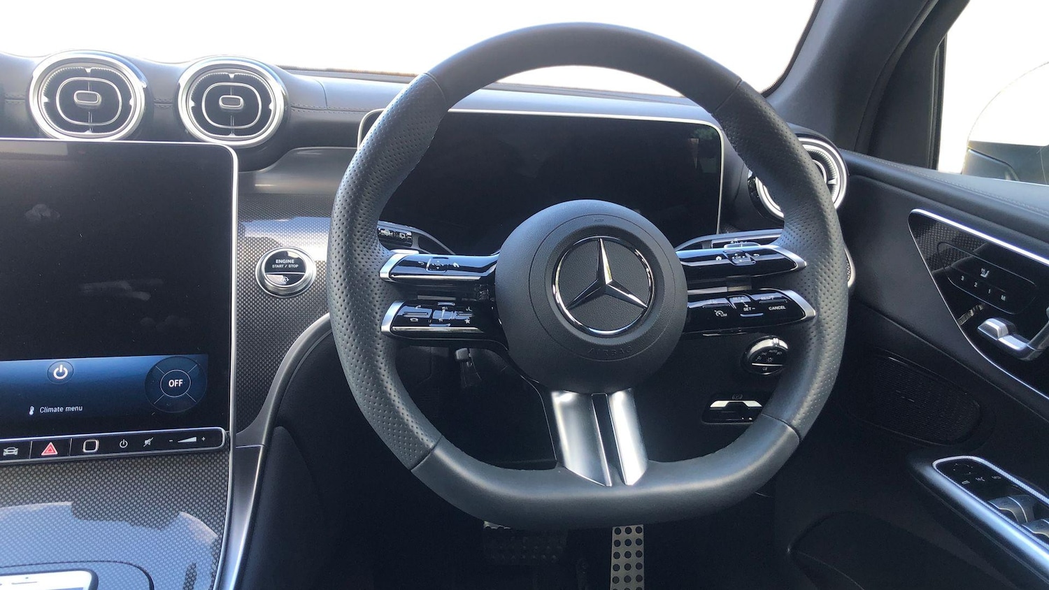 Used Mercedes-Benz GLC 2024 for sale - 76413678: Photo 31