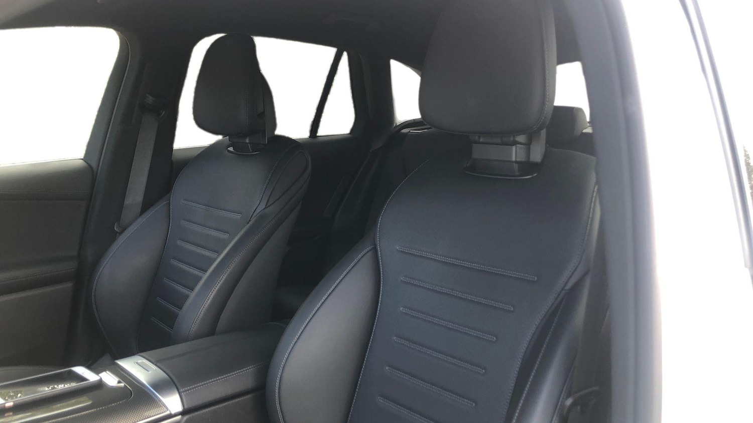 Used Mercedes-Benz GLC 2024 for sale - 76413678: Photo 32