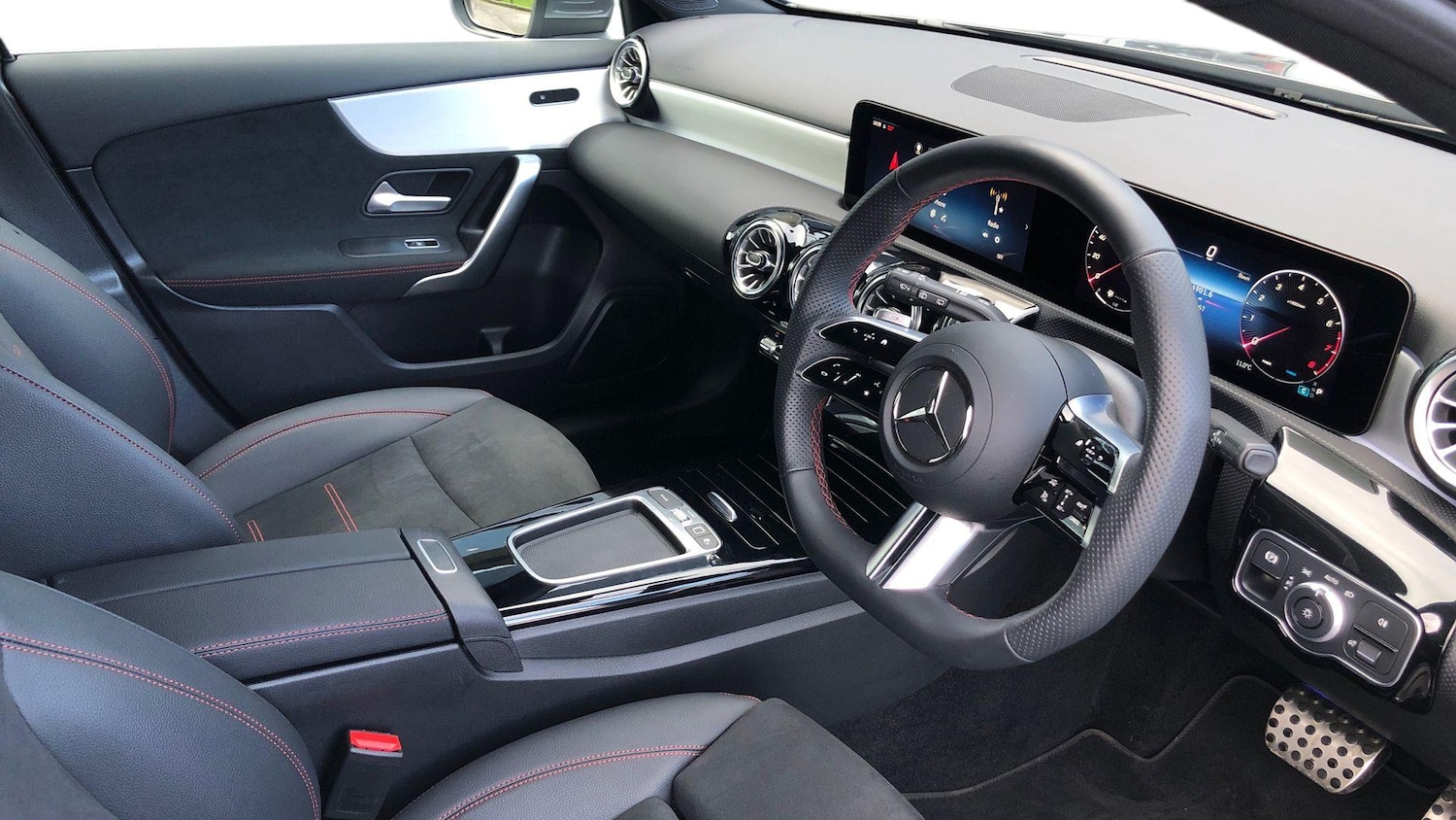 Used Mercedes-Benz A-Class 2025 for sale - 77622908: Photo 3