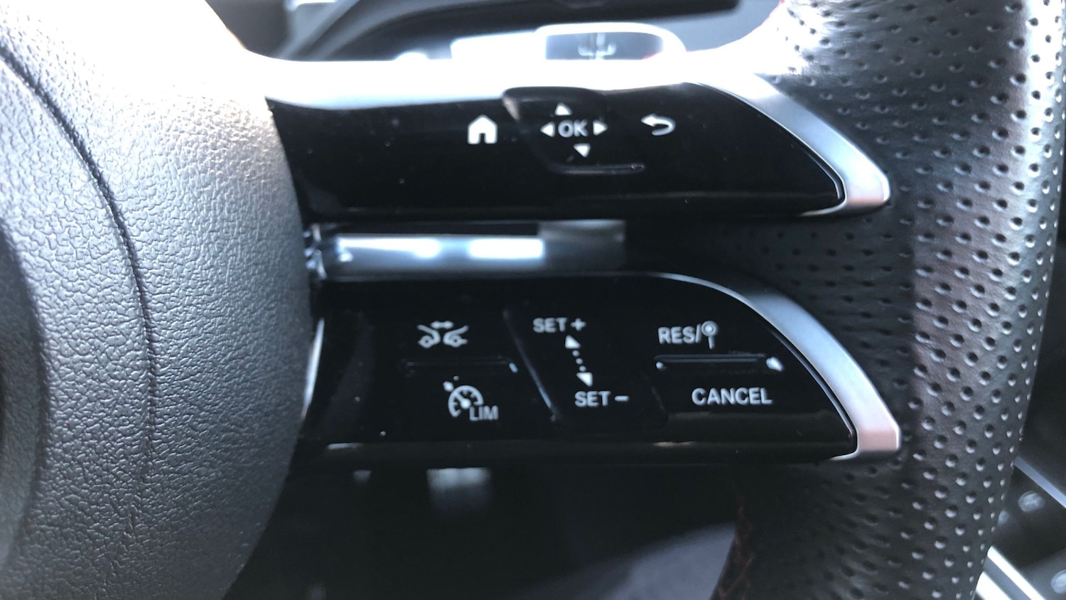 Used Mercedes-Benz GLB 2025 for sale - 76413815: Photo 27