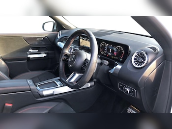 Used Mercedes-Benz GLB 2025 for sale - 76413815: Photo