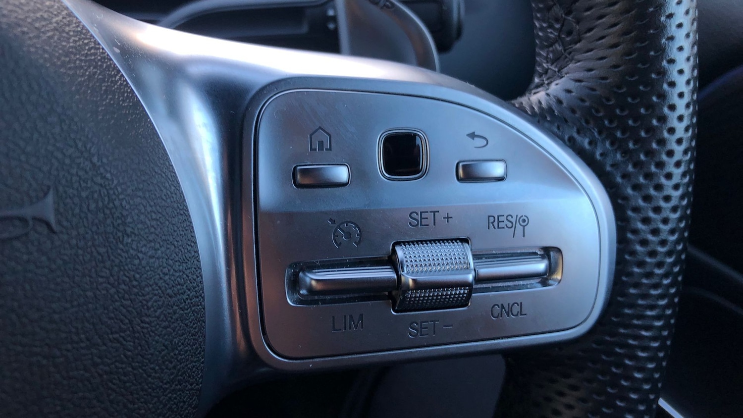 Used Mercedes-Benz GLA 2023 for sale - 77172692: Photo 34