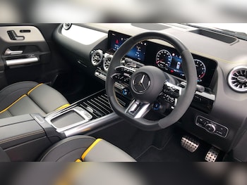 Used Mercedes-Benz GLA 2024 for sale - 77733577: Photo