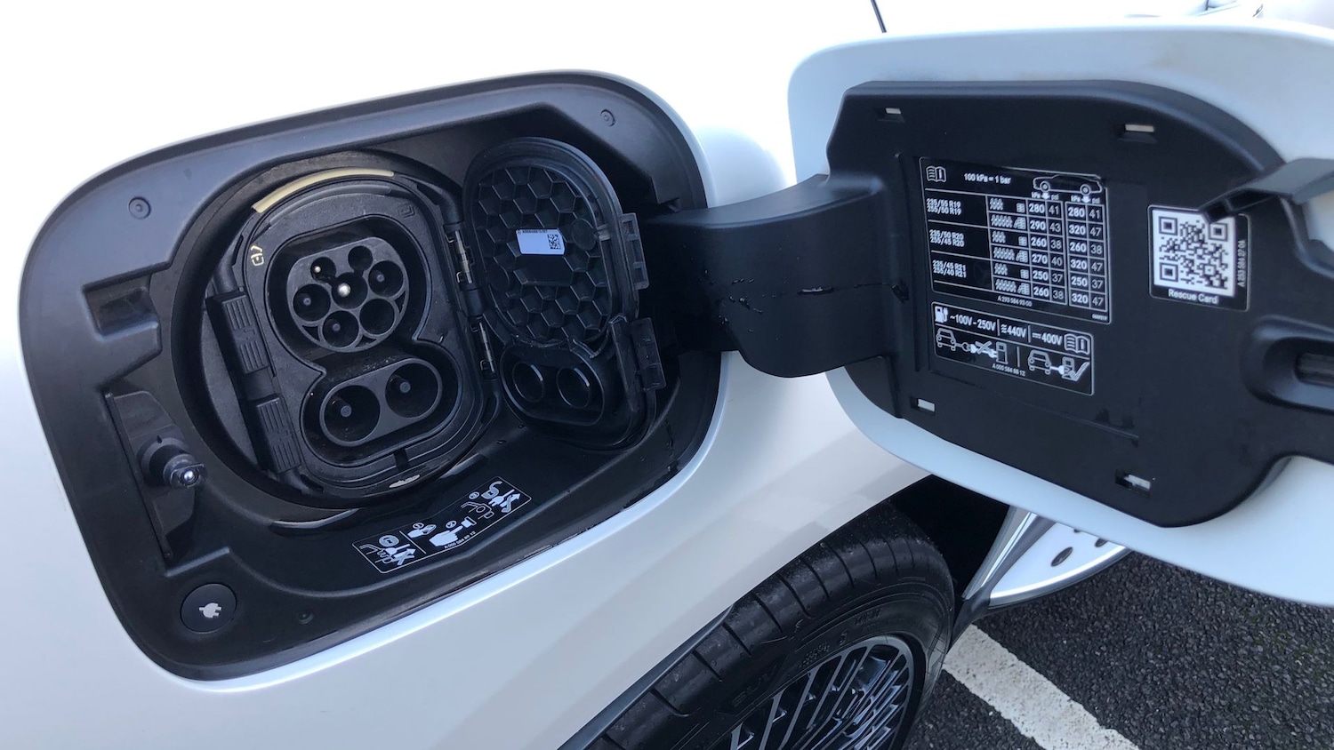 Used Mercedes-Benz EQC 2021 for sale - 77517610: Photo 31