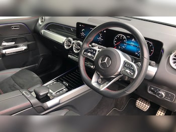 Used Mercedes-Benz GLB 2022 for sale - 77640244: Photo