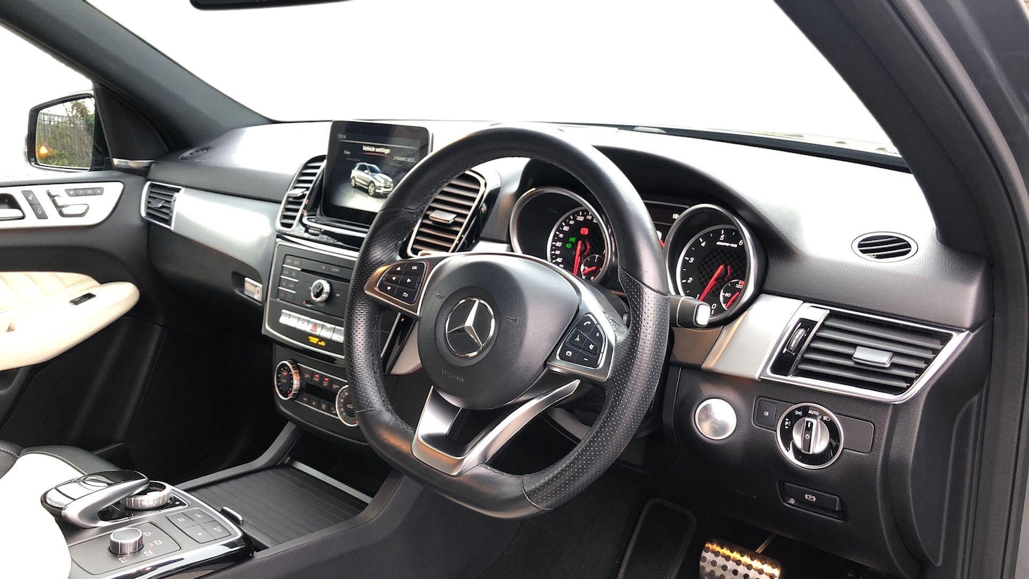 Used Mercedes-Benz GLE 2018 for sale - 77062181: Photo 3