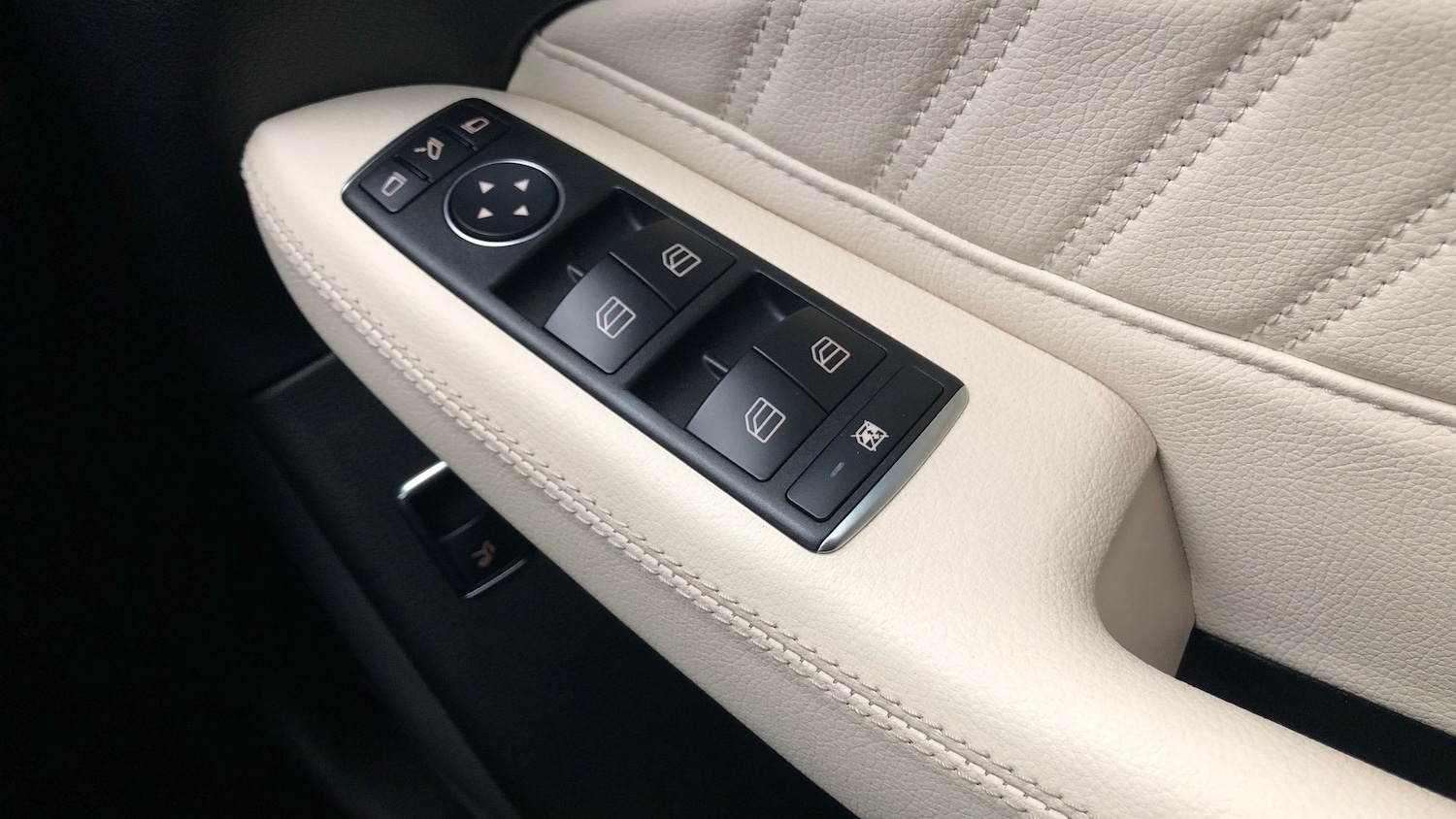 Used Mercedes-Benz GLE 2018 for sale - 77062181: Photo 33