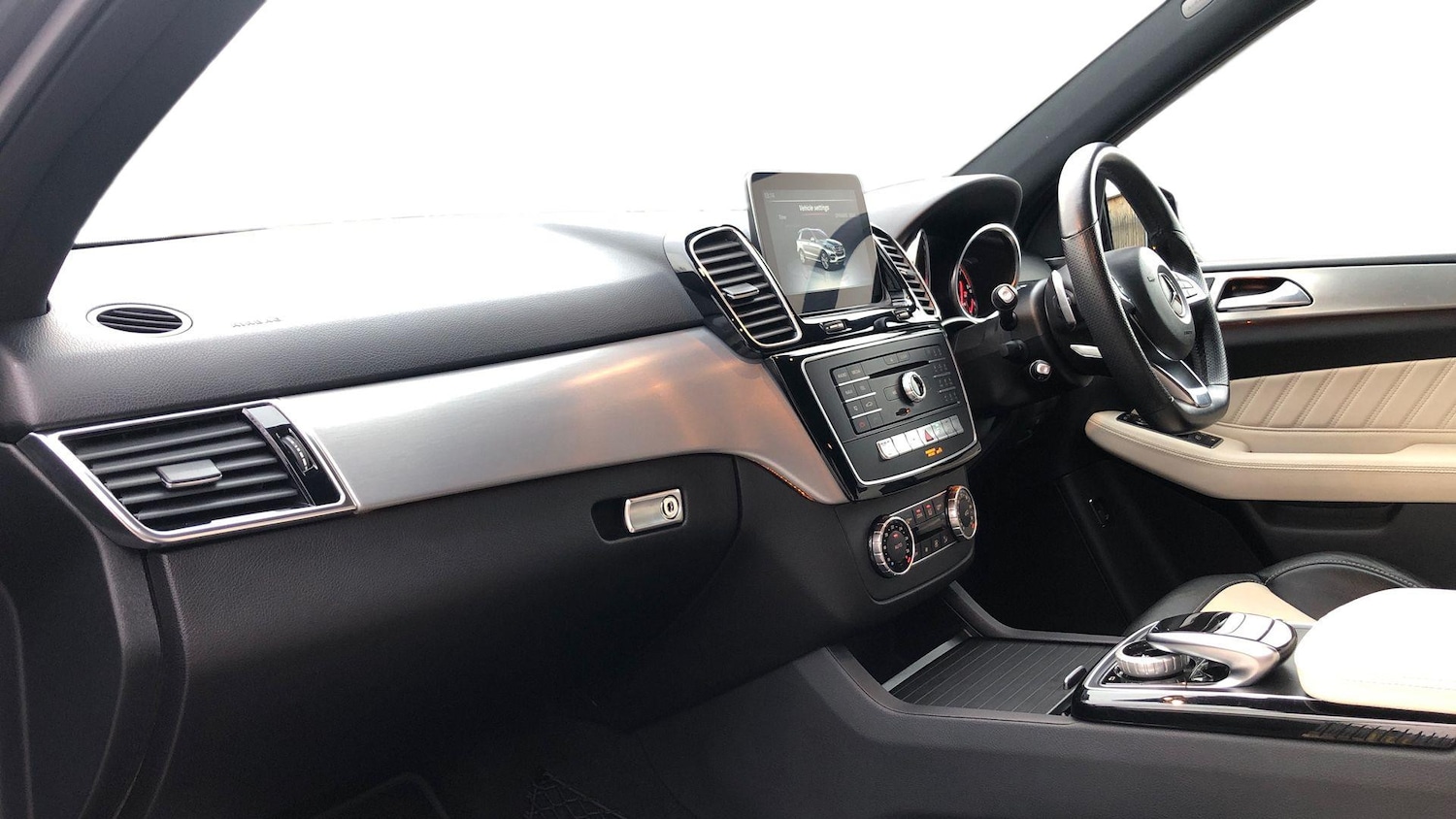 Used Mercedes-Benz GLE 2018 for sale - 77062181: Photo 8