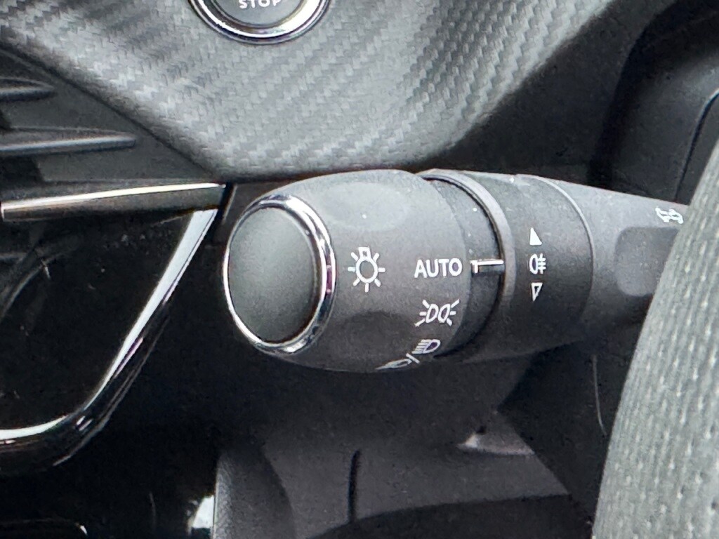 Used Peugeot 208 2024 for sale - 77117994: Photo 42