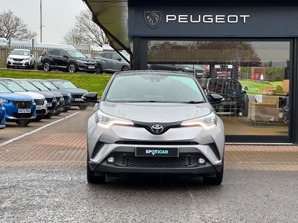 Used Toyota C-HR 2017 for sale - 76840514: Photo 2