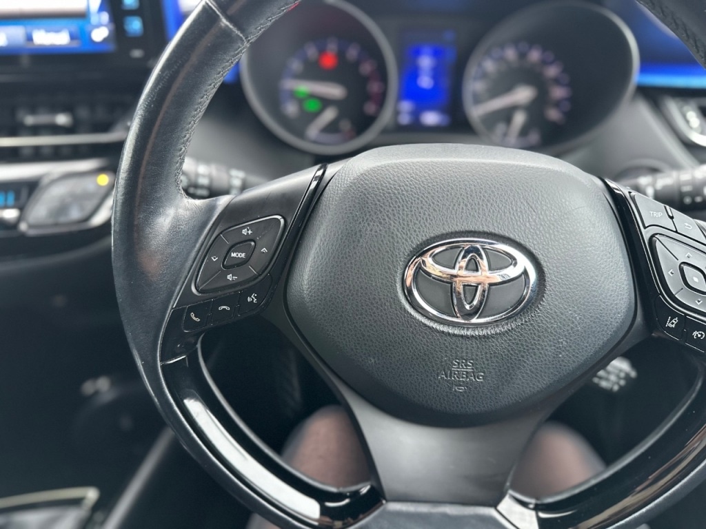 Used Toyota C-HR 2017 for sale - 76840514: Photo 5