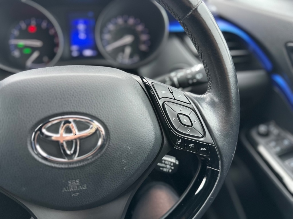 Used Toyota C-HR 2017 for sale - 76840514: Photo 6