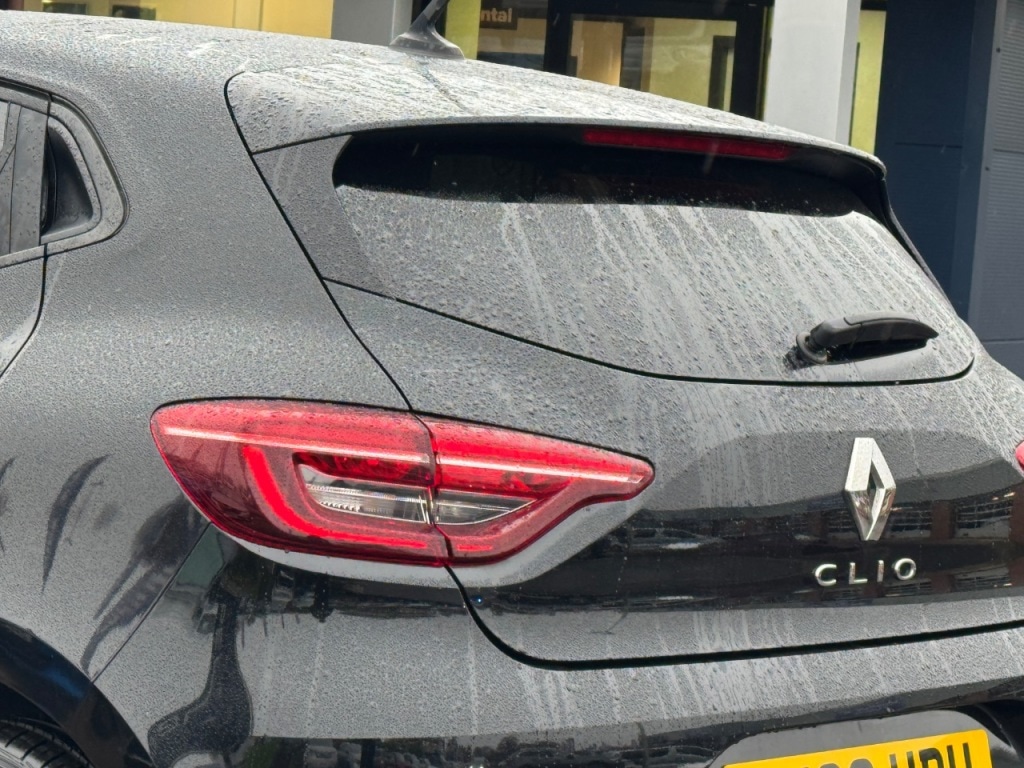 Used Renault Clio 2020 for sale - 76836135: Photo 18