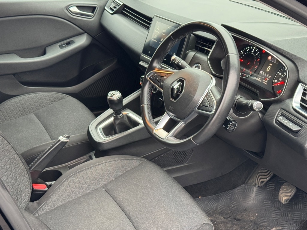 Used Renault Clio 2020 for sale - 76836135: Photo 4