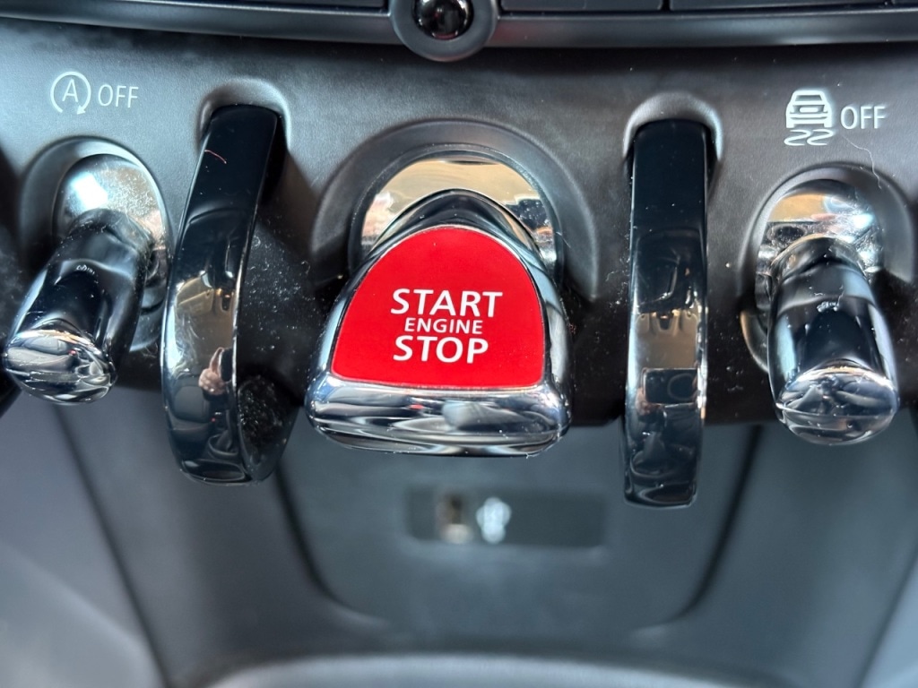 Used MINI Hatch 2019 for sale - 76840459: Photo 10