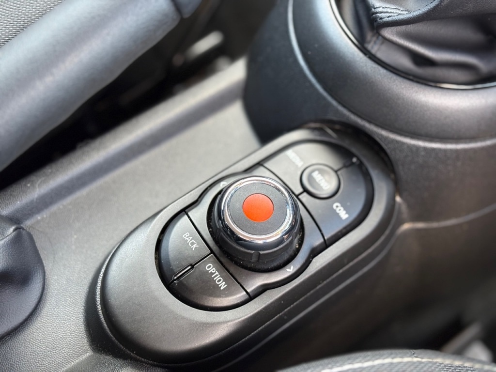 Used MINI Hatch 2019 for sale - 76840459: Photo 11