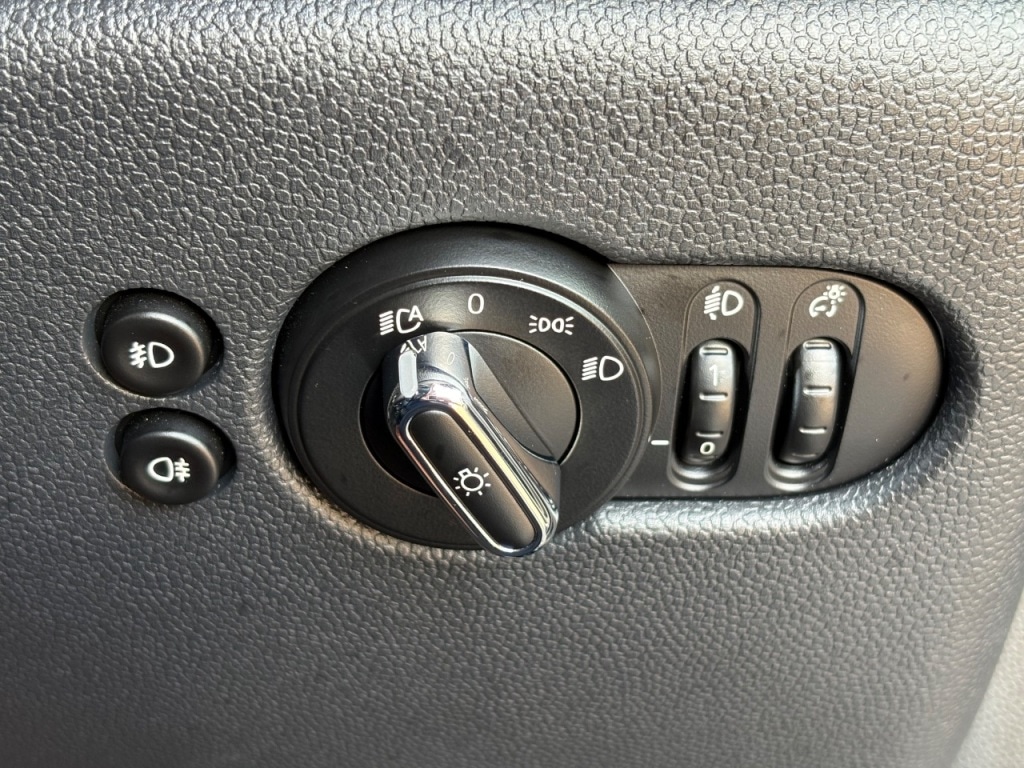 Used MINI Hatch 2019 for sale - 76840459: Photo 23