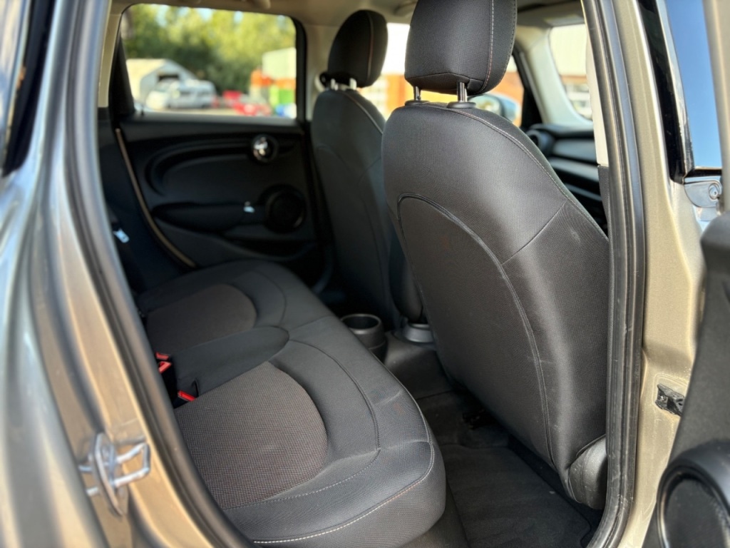 Used MINI Hatch 2019 for sale - 76840459: Photo 24