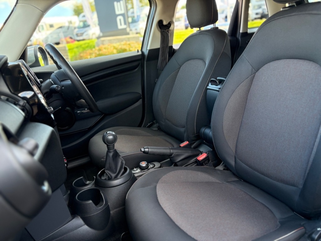 Used MINI Hatch 2019 for sale - 76840459: Photo 31