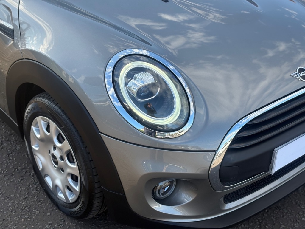Used MINI Hatch 2019 for sale - 76840459: Photo 5