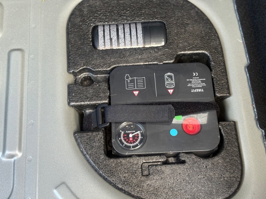 Used MINI Hatch 2019 for sale - 76840459: Photo 50