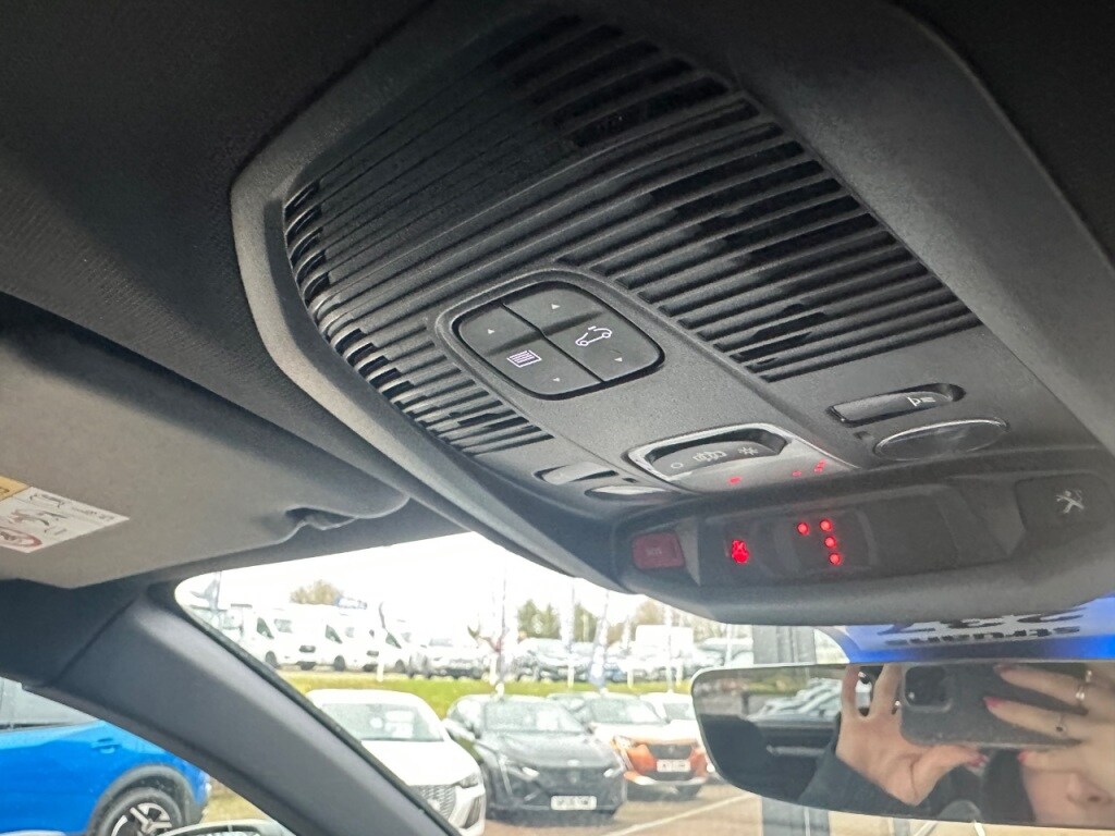 Used Peugeot 3008 2022 for sale - 77676107: Photo 6