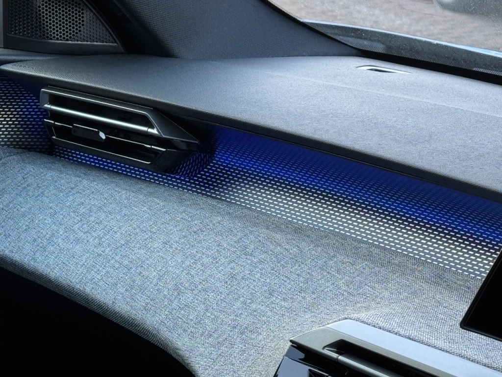 Used Peugeot E-3008 2025 for sale - 77095879: Photo 33