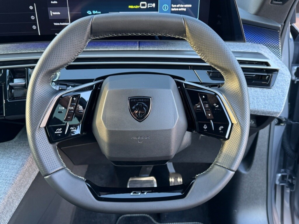 Used Peugeot E-3008 2025 for sale - 77095879: Photo 41