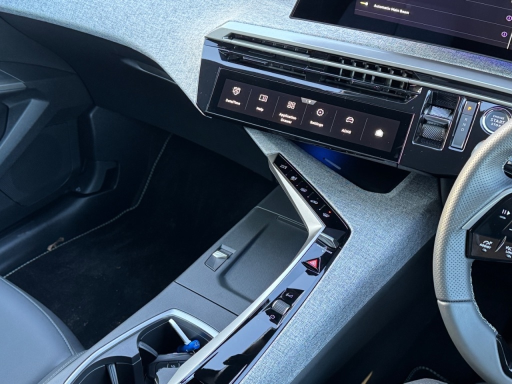 Used Peugeot E-3008 2025 for sale - 77095879: Photo 46