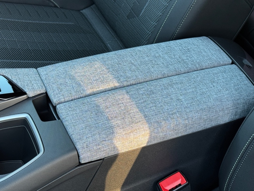 Used Peugeot E-3008 2025 for sale - 77095879: Photo 49