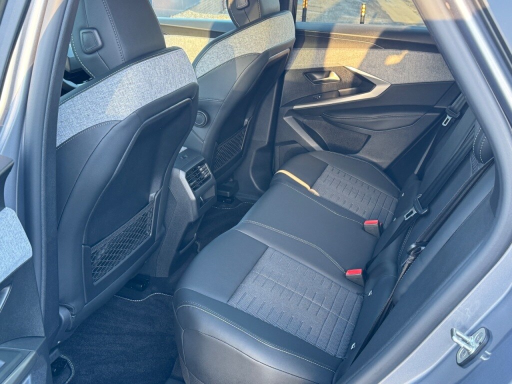 Used Peugeot E-3008 2025 for sale - 77095879: Photo 53